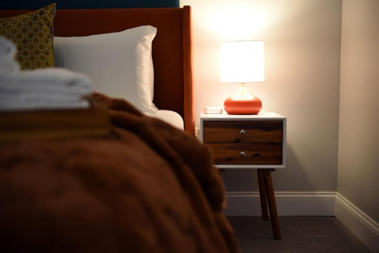 פיטסבורג Hostwise Stays - The Washington At Chatham - Free Parking, Private Gym, Skyline Views! מראה חיצוני תמונה