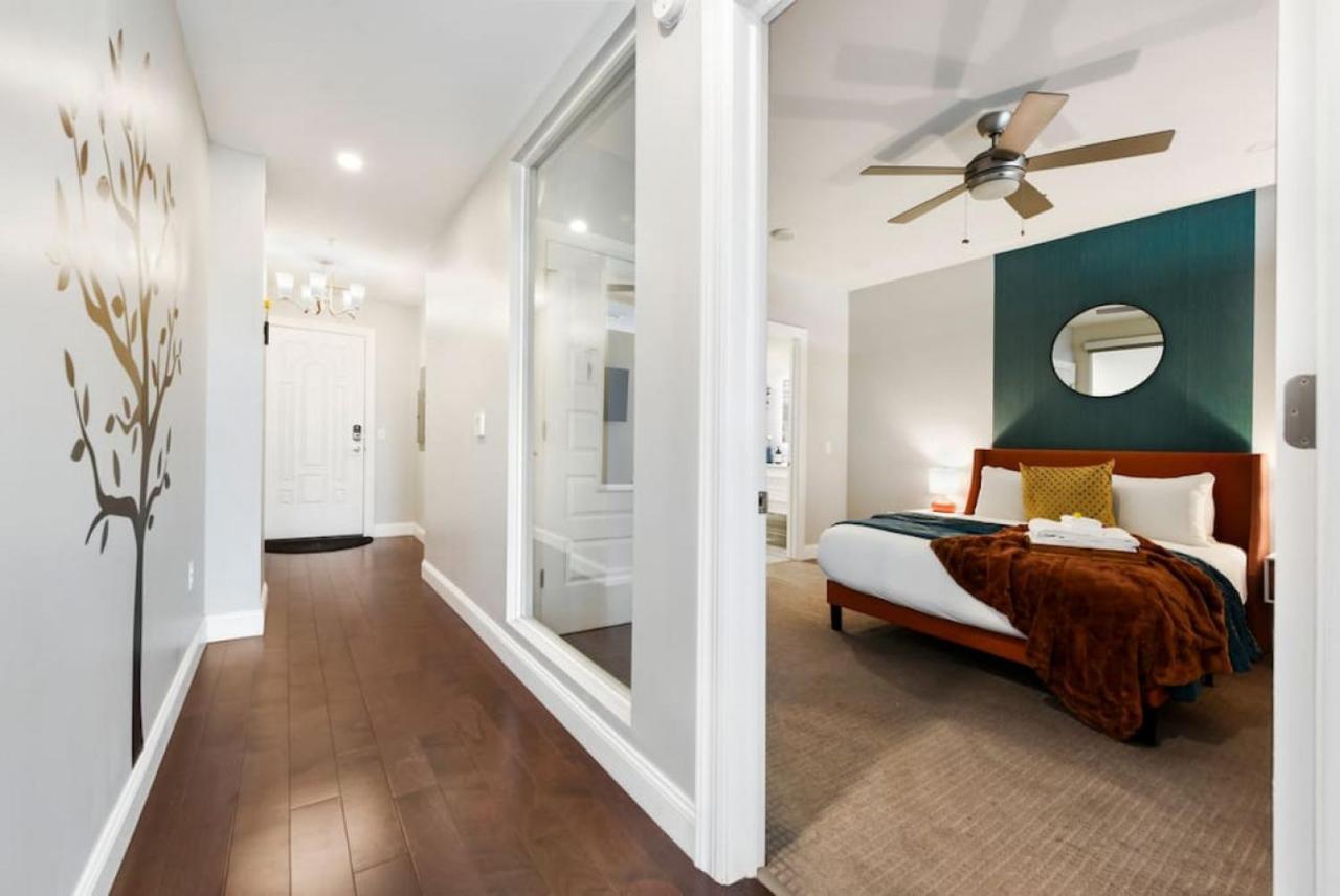 פיטסבורג Hostwise Stays - The Washington At Chatham - Free Parking, Private Gym, Skyline Views! מראה חיצוני תמונה
